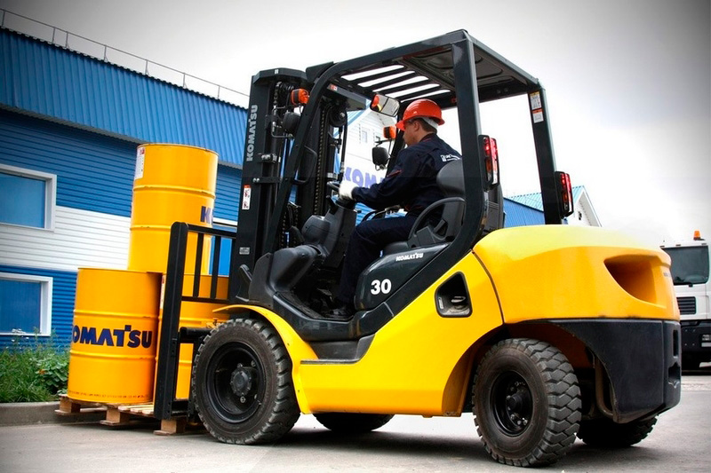Вилочный  погрузчик Komatsu FD30T-17